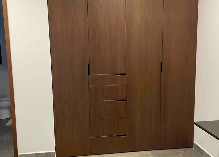 Modern Loft 2 Blocks From Wtc With Parking *